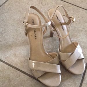 Nude heels!